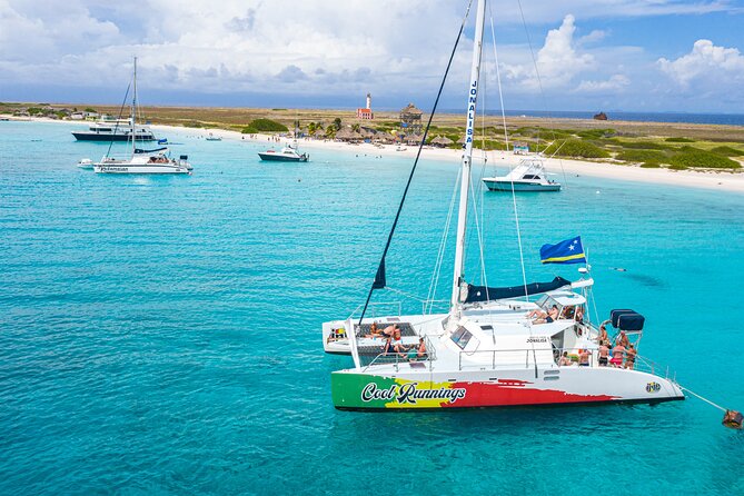 Front-View-Boat-and-Beach-and-Light-House