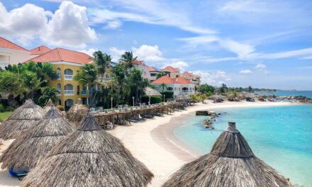 Todo sobre Avila Beach Hotel Curacao | Hotel frente al mar en Willemstad