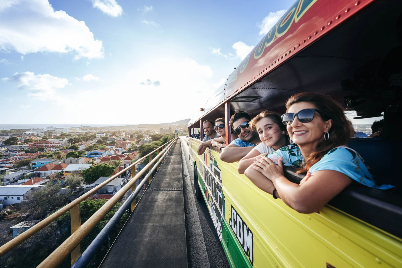 Playas de Curazao en bus turístico