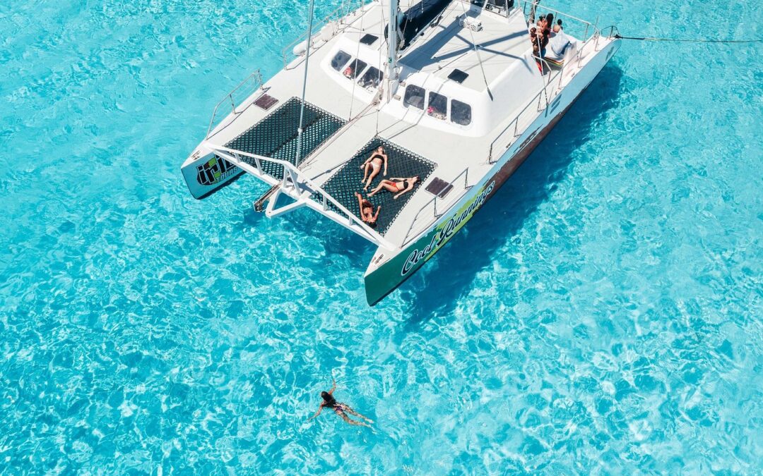 Comparison of Tours to Klein Curacao (with prices): Mermaid, Miss Ann and Irie Tours