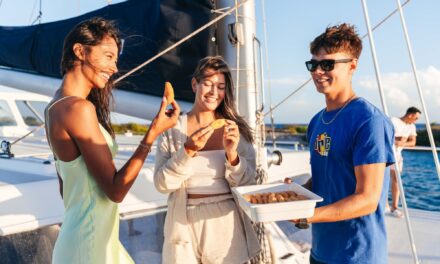 Sunset Sail en Curazao: catamarán al atardecer