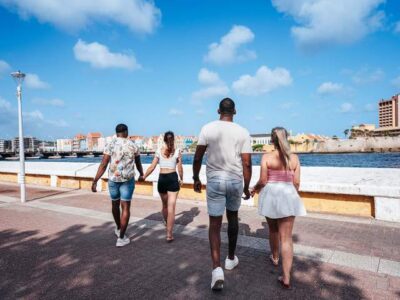 Tour por Willemstad con almuerzo local en Plasa Bieu (Medio día)